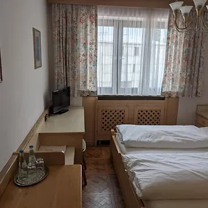 Neuwirt Hotell