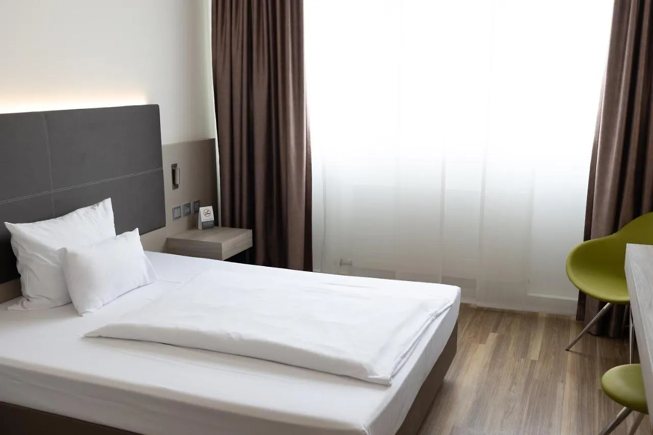 Feringapark Hotel Unterföhring 4*,